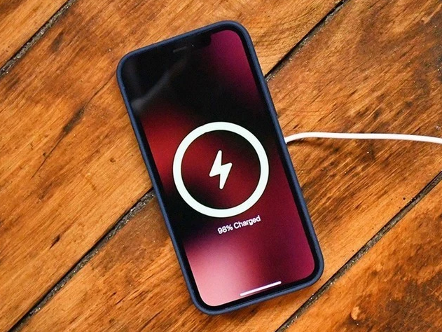 额济纳苹果手机维修分享iPhone 12可以随便充电吗 